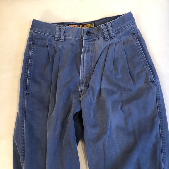 Bugle Boy men’s navy pleated front pants - Picture 3 of 7